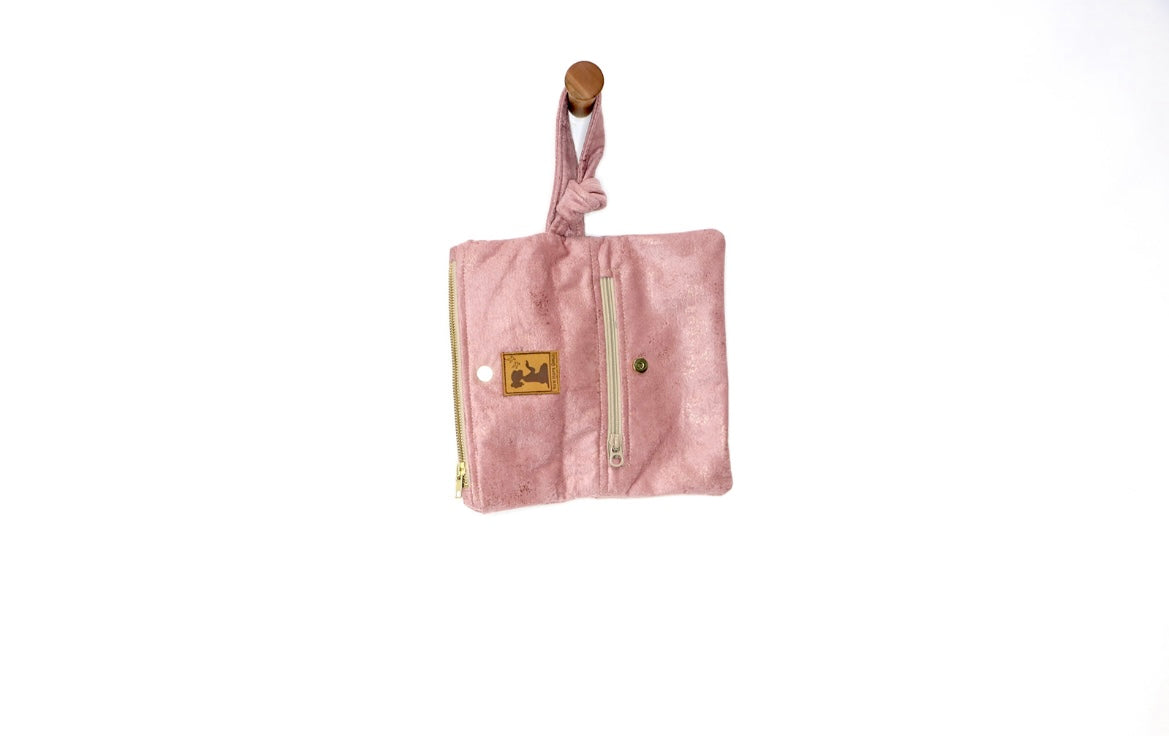 Rosada Clutch