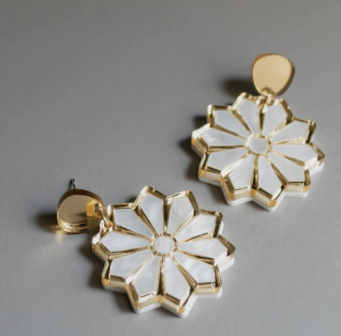 Pearly Bloom Acrylic Drop Earrings