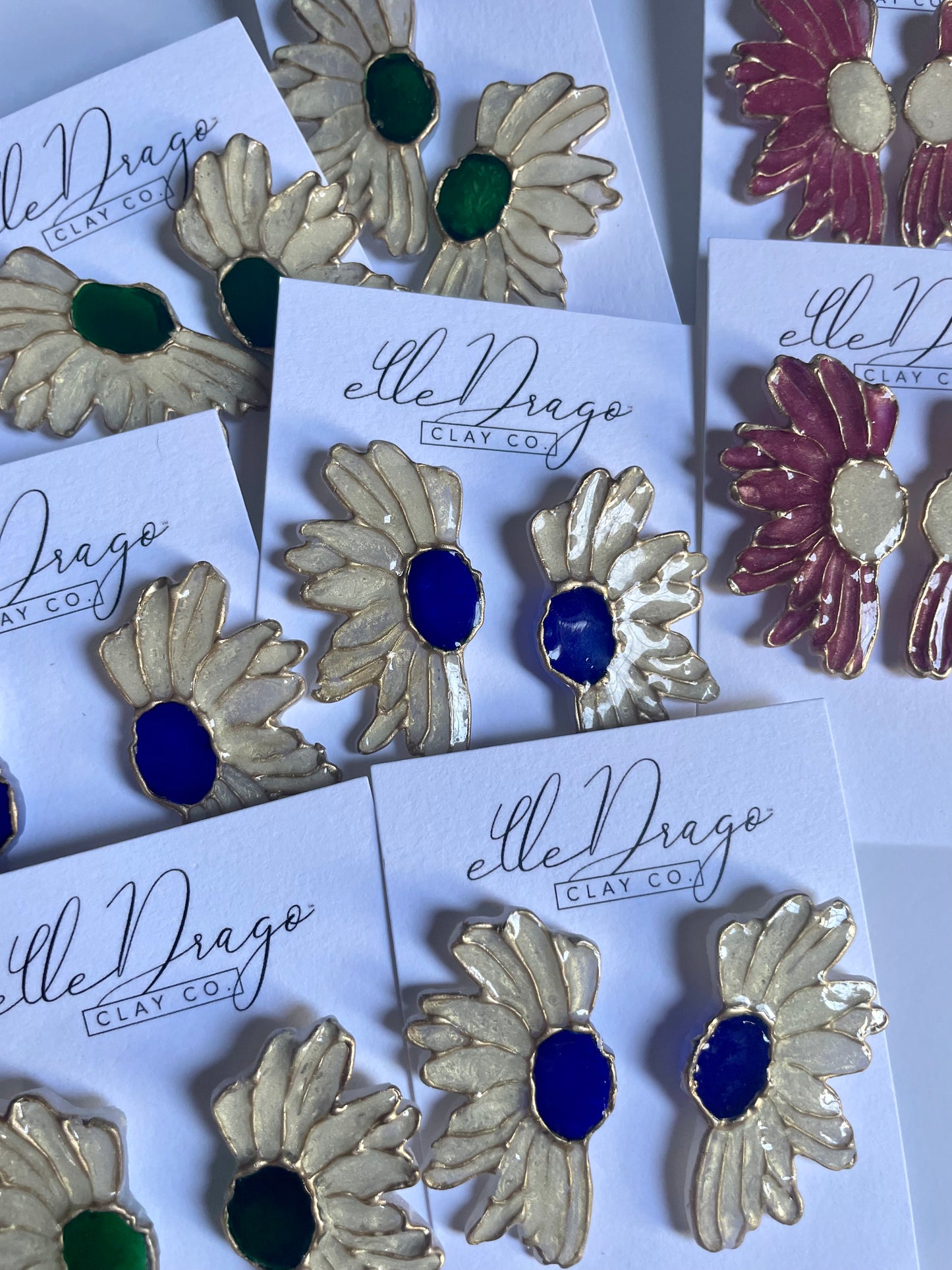 Daisy Earring in Chateau Rose