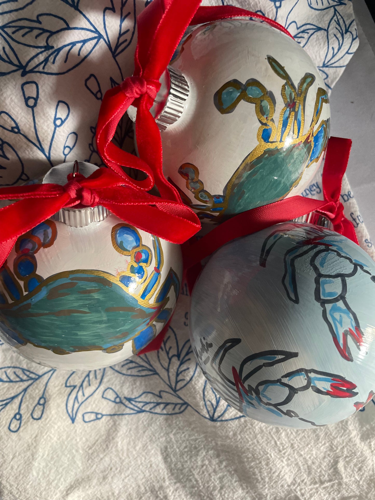 Crab Ornament-White