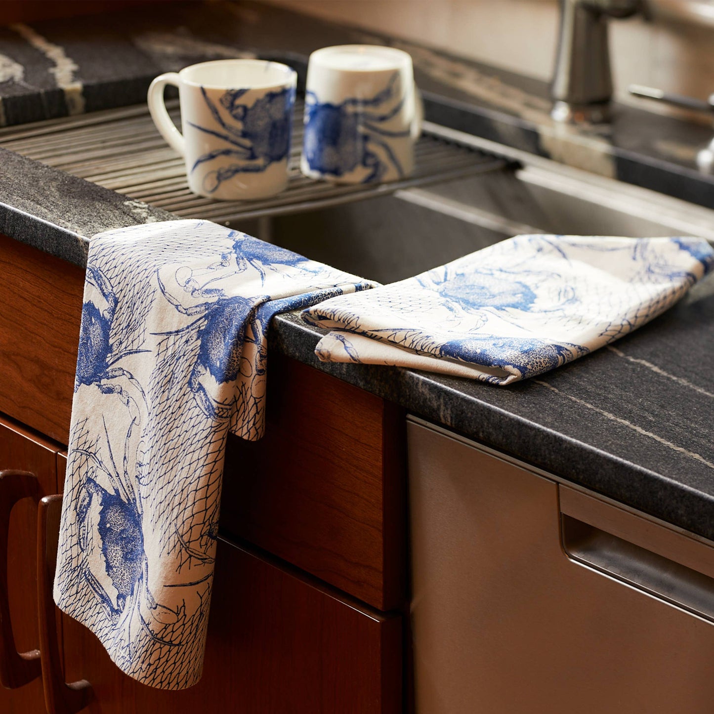 Crabs & Nets Kitchen Towels, Set of 2